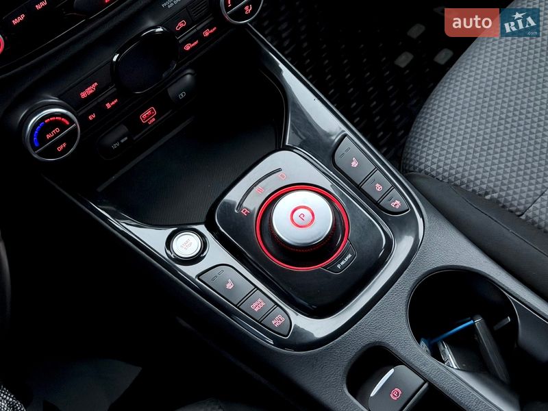 Внедорожник / Кроссовер Kia Soul 2021 в Ковеле фото 42 Внедорожник / Кроссовер Kia Soul 2021 в Ковеле