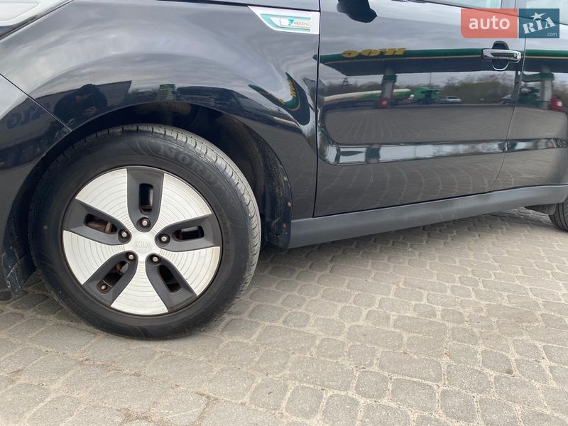 Внедорожник / Кроссовер Kia Soul 2016 в Ковеле фото 14 Внедорожник / Кроссовер Kia Soul 2016 в Ковеле
