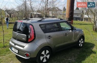 Внедорожник / Кроссовер Kia Soul 2015 в Львове