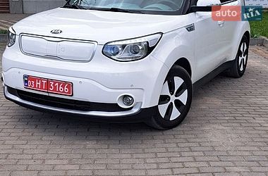 Позашляховик / Кросовер Kia Soul 2016 в Кам'янець-Подільському