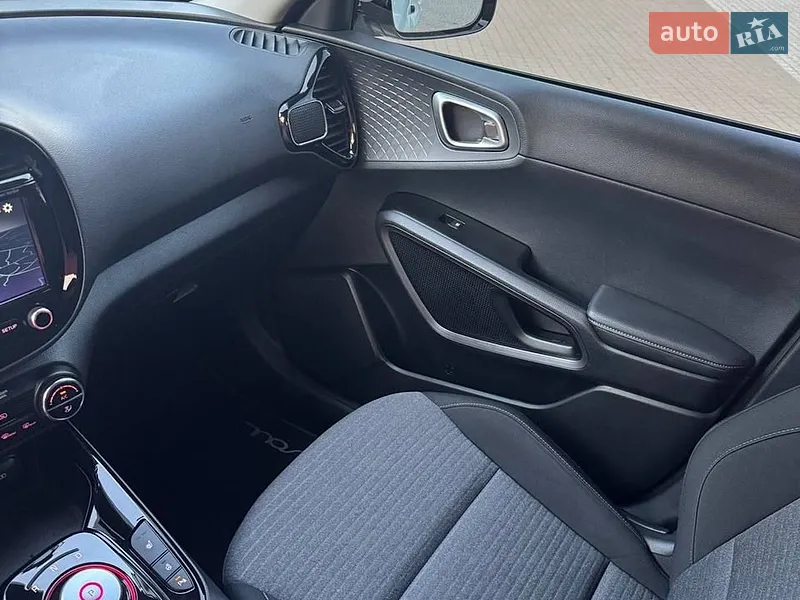 Kia Soul 2021 VIN KNAJ3811FM7022542 фото оголошення 13 з 60