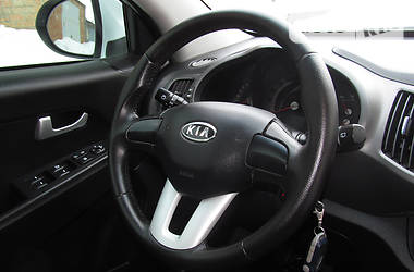 Внедорожник / Кроссовер Kia Sportage 2013 в Запорожье