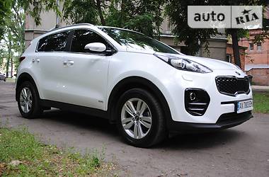 Внедорожник / Кроссовер Kia Sportage 2016 в Харькове