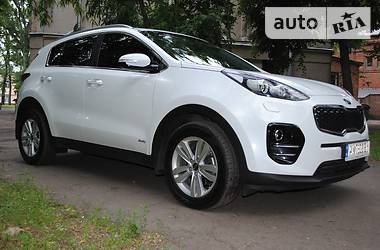 Внедорожник / Кроссовер Kia Sportage 2016 в Харькове