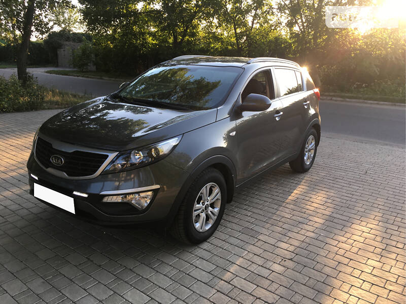 Позашляховик / Кросовер Kia Sportage 2012 в Дніпрі
