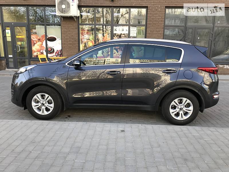 Внедорожник / Кроссовер Kia Sportage 2016 в Хмельницком