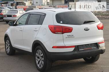 Внедорожник / Кроссовер Kia Sportage 2015 в Николаеве