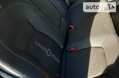 Позашляховик / Кросовер Kia Sportage 2011 в 