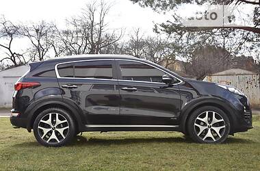 Позашляховик / Кросовер Kia Sportage 2016 в Львові