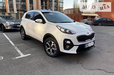 Позашляховик / Кросовер Kia Sportage 2018 в 