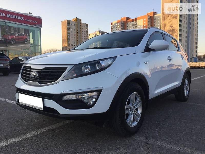 Позашляховик / Кросовер Kia Sportage 2013 в 