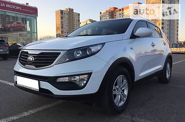 Позашляховик / Кросовер Kia Sportage 2013 в 