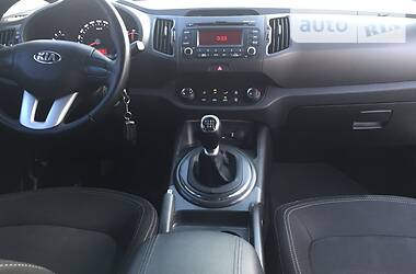 Позашляховик / Кросовер Kia Sportage 2013 в 