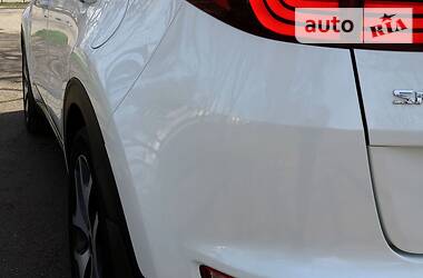 Позашляховик / Кросовер Kia Sportage 2017 в 