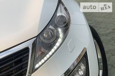 Позашляховик / Кросовер Kia Sportage 2011 в 