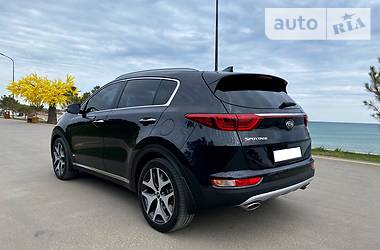 Позашляховик / Кросовер Kia Sportage 2017 в 
