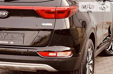 Позашляховик / Кросовер Kia Sportage 2016 в 
