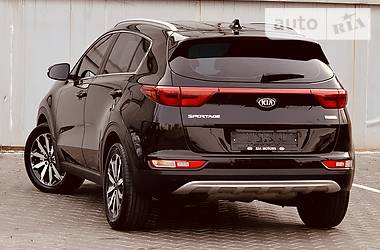 Позашляховик / Кросовер Kia Sportage 2016 в 