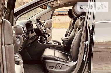 Позашляховик / Кросовер Kia Sportage 2016 в 