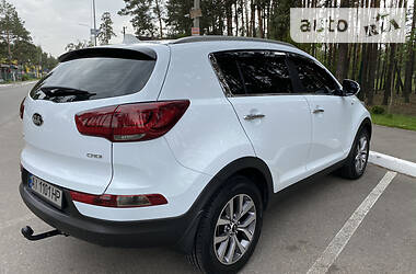 Позашляховик / Кросовер Kia Sportage 2015 в 