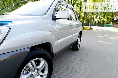 Позашляховик / Кросовер Kia Sportage 2007 в 