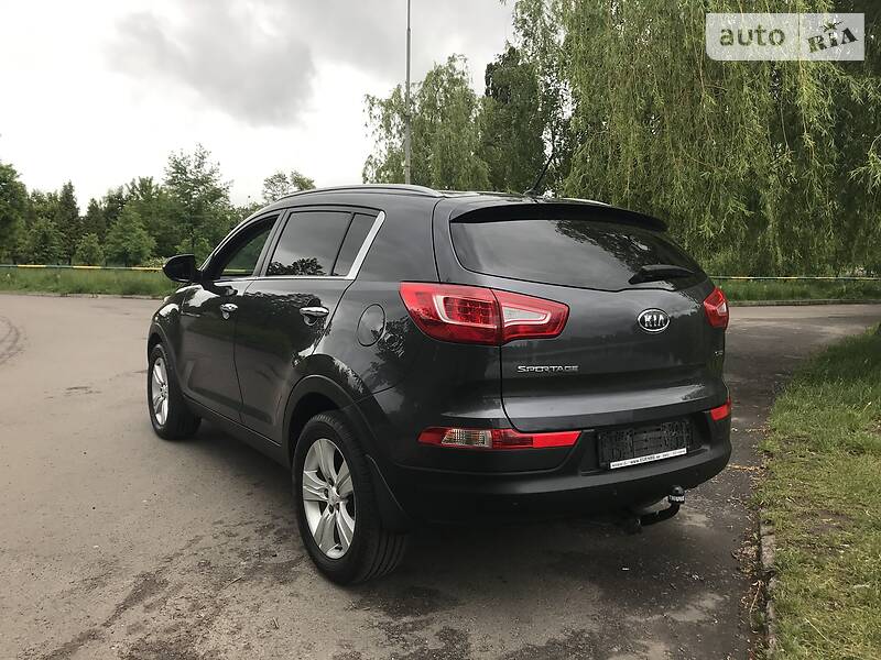 Позашляховик / Кросовер Kia Sportage 2011 в Рівному