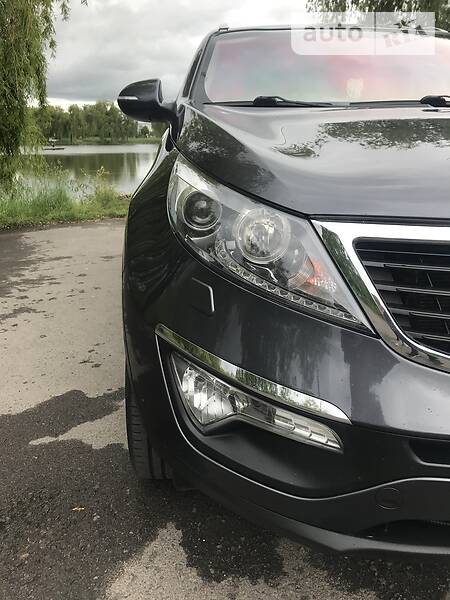 Позашляховик / Кросовер Kia Sportage 2011 в Рівному