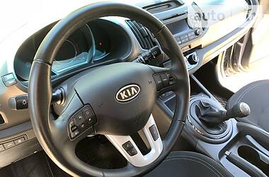 Внедорожник / Кроссовер Kia Sportage 2012 в Киеве