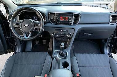 Позашляховик / Кросовер Kia Sportage 2017 в 