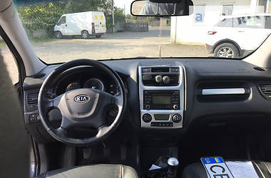 Внедорожник / Кроссовер Kia Sportage 2009 в Черновцах