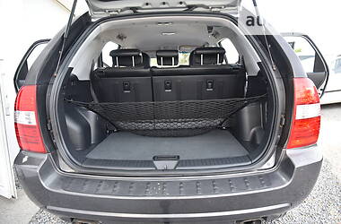Позашляховик / Кросовер Kia Sportage 2007 в 