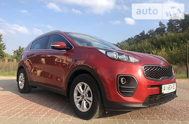 Внедорожник / Кроссовер Kia Sportage 2016 в Обухове