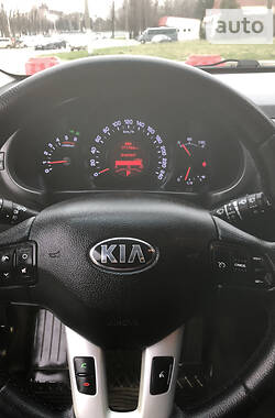 Внедорожник / Кроссовер Kia Sportage 2013 в Львове