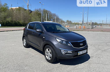 Хэтчбек Kia Sportage 2015 в Львове