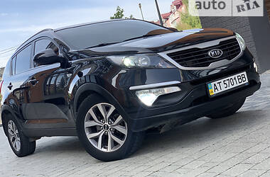 Внедорожник / Кроссовер Kia Sportage 2011 в Ивано-Франковске