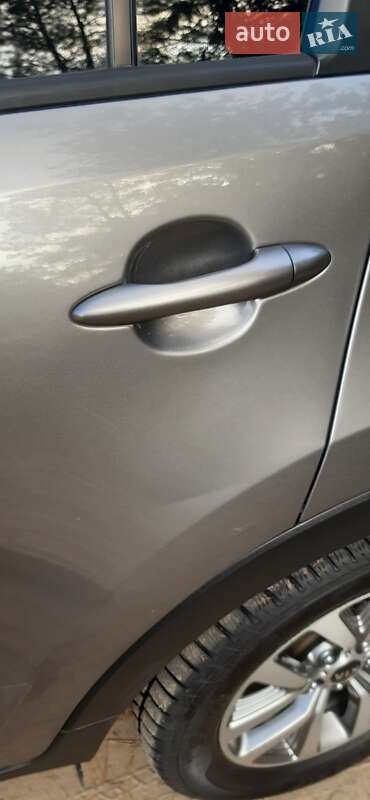 Внедорожник / Кроссовер Kia Sportage 2014 в Киеве