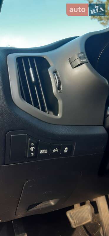 Внедорожник / Кроссовер Kia Sportage 2014 в Киеве