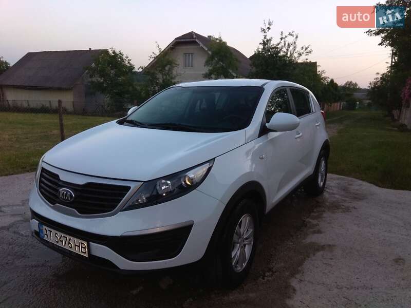 Внедорожник / Кроссовер Kia Sportage 2012 в Ивано-Франковске