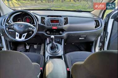 Внедорожник / Кроссовер Kia Sportage 2010 в Кременчуге
