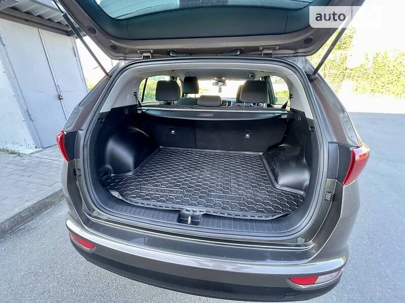 Внедорожник / Кроссовер Kia Sportage 2018 в Владимире