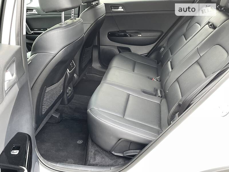 Позашляховик / Кросовер Kia Sportage 2020 в Дніпрі