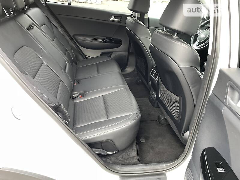 Позашляховик / Кросовер Kia Sportage 2020 в Дніпрі