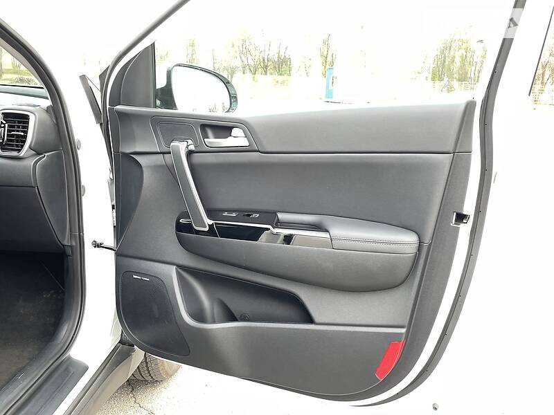 Позашляховик / Кросовер Kia Sportage 2020 в Дніпрі