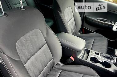 Позашляховик / Кросовер Kia Sportage 2021 в 