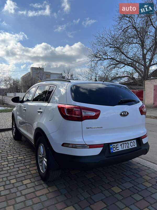 Внедорожник / Кроссовер Kia Sportage 2011 в Николаеве