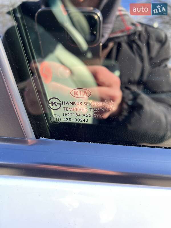 Внедорожник / Кроссовер Kia Sportage 2011 в Николаеве