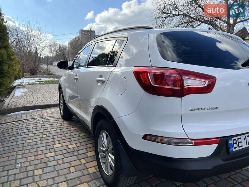 Внедорожник / Кроссовер Kia Sportage 2011 в Николаеве