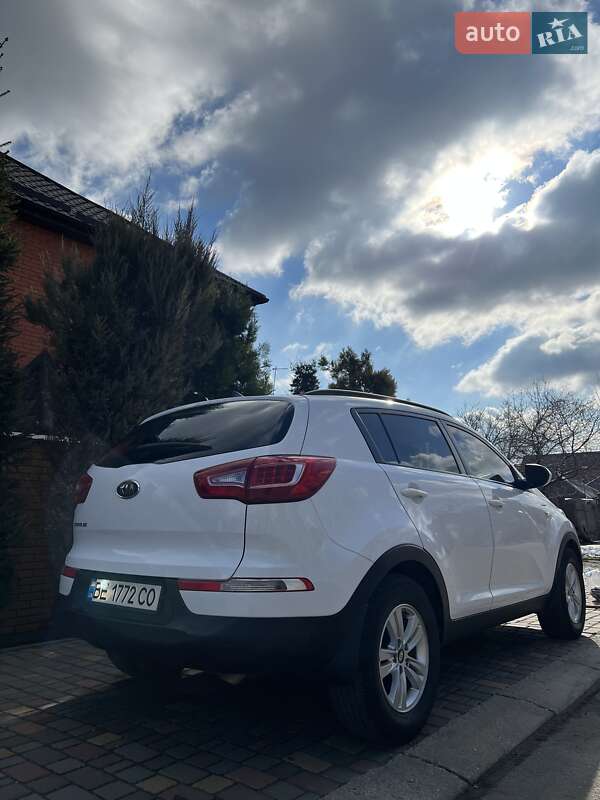 Внедорожник / Кроссовер Kia Sportage 2011 в Николаеве
