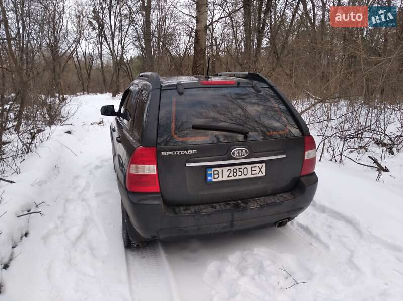 Позашляховик / Кросовер Kia Sportage 2008 в Полтаві