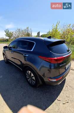 Внедорожник / Кроссовер Kia Sportage 2016 в 